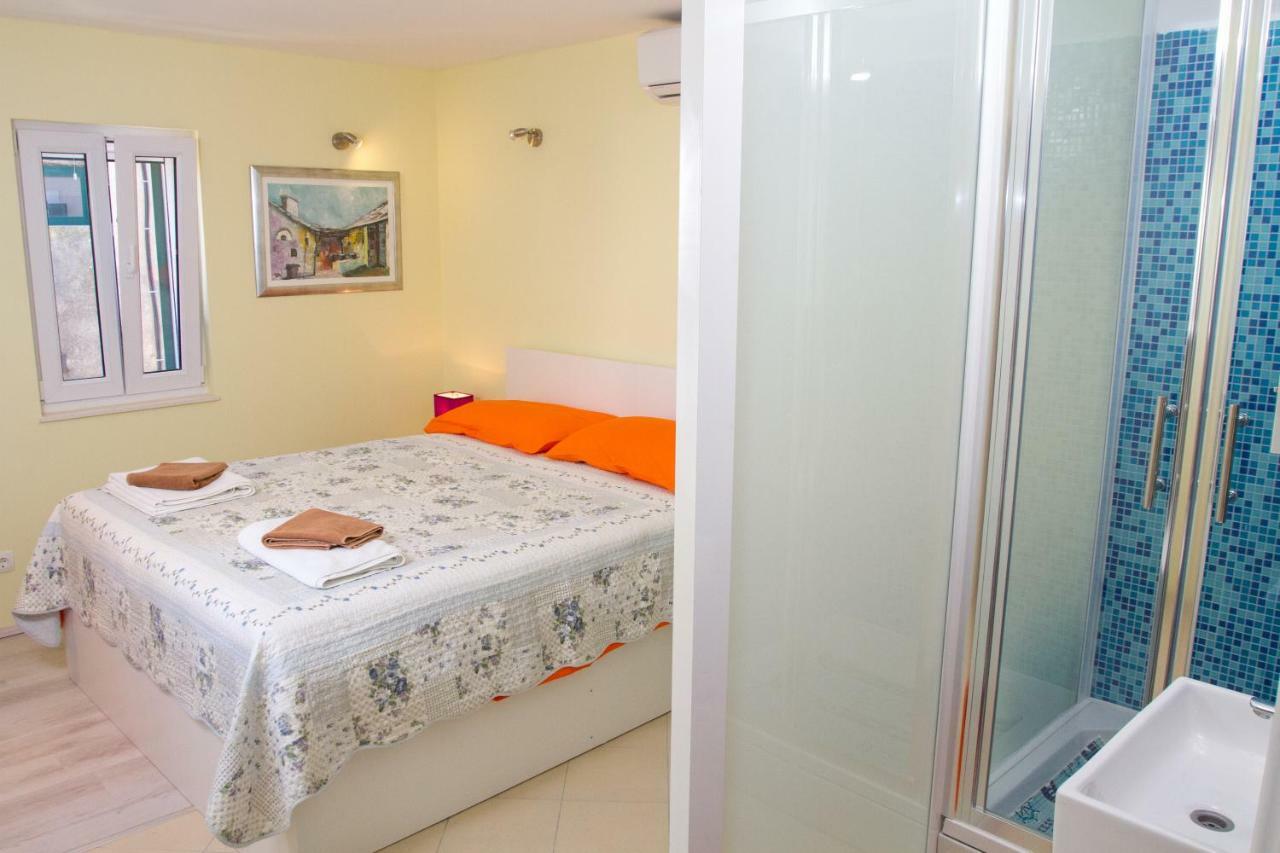 Apartments & Rooms Toni Split Zimmer foto